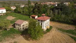 Casa de la Dirección de Vallejo de Orbó