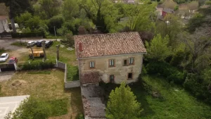 Casa del Cura de Vallejo de Orbó