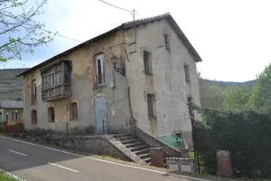 Casa del médico, en Vallejo de Orbó